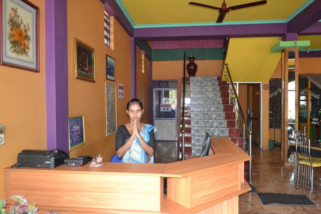 Old Mahawasala Hotel Bambaragaleyaya Exterior photo