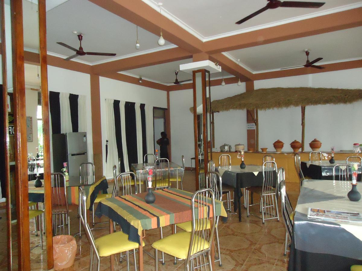 Old Mahawasala Hotel Bambaragaleyaya Exterior photo